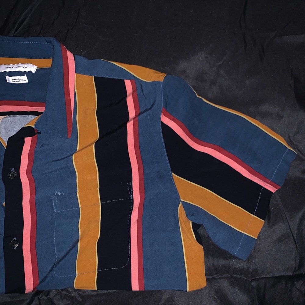Button down shirt - Picture 3 of 4
